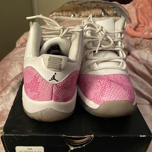 2013 Pink Snakeskin 11 Low Size 6.5